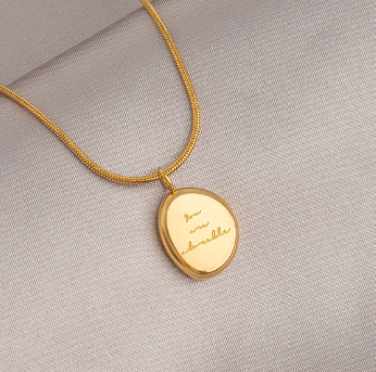 Collier Papillon Doré - Bijou Élégant Femme