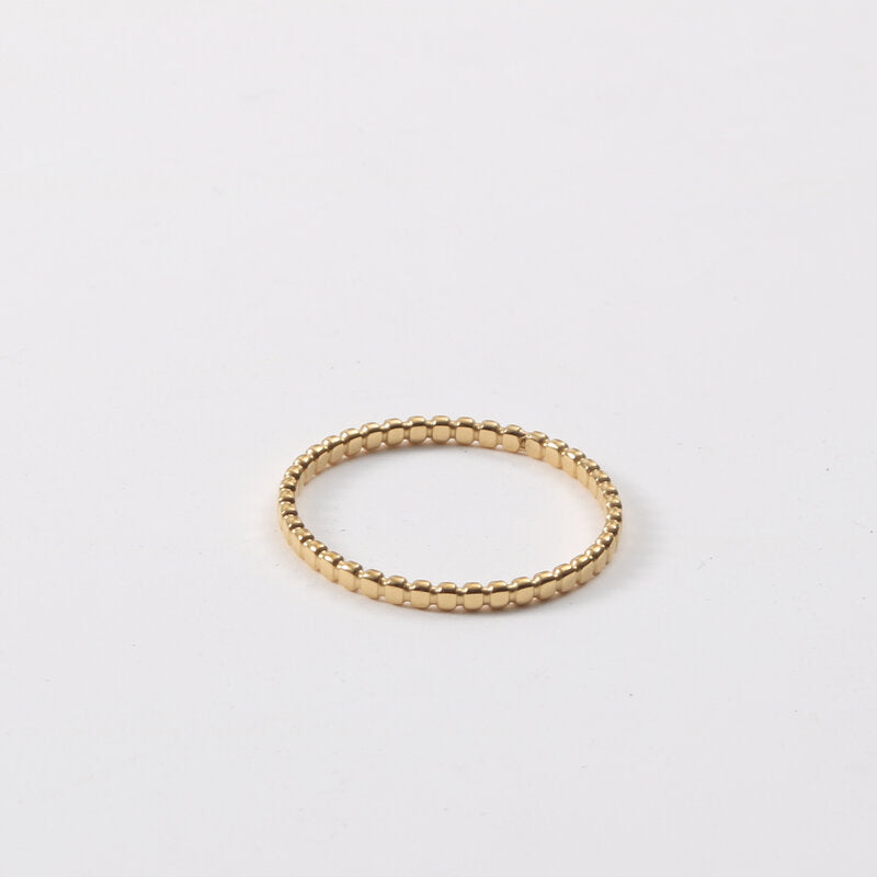 Bague Fine Classique Dorée - UrbanÉtoile