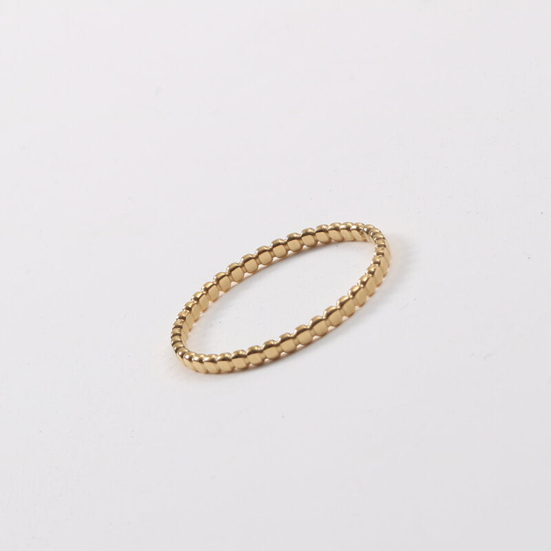 Bague Fine Classique Dorée - UrbanÉtoile