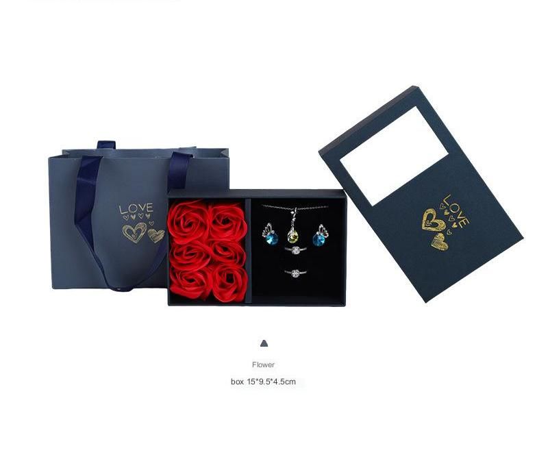 Collier Trèfle & Cœur - Coffret Cadeau - UrbanÉtoile